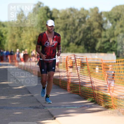 07.09.2025 - 19. Norderstedt Triathlon Michael Strokosch http://msf.ph/oto/8776226 07.09.2025 15:47:30 Laufen  meine-sportfotos.de