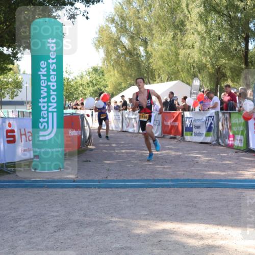 07.09.2025 - 19. Norderstedt Triathlon Zöllner http://msf.ph/oto/8776227 07.09.2025 11:58:11 Ziel 1179, 1186 meine-sportfotos.de