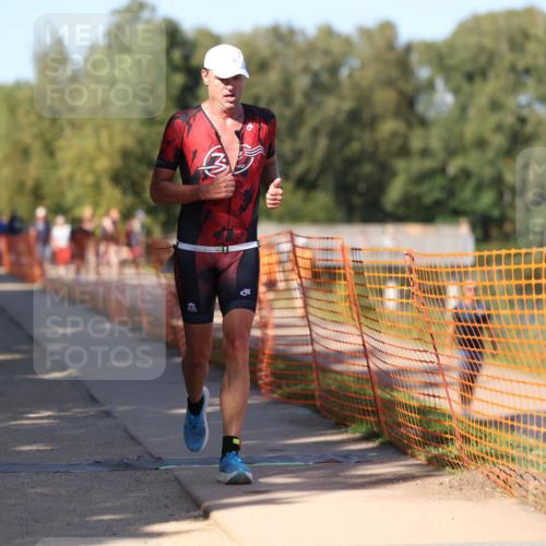 07.09.2025 - 19. Norderstedt Triathlon Michael Strokosch http://msf.ph/oto/8776238 07.09.2025 15:47:30 Laufen  meine-sportfotos.de