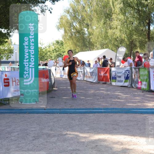 07.09.2025 - 19. Norderstedt Triathlon Zöllner http://msf.ph/oto/8776278 07.09.2025 11:58:17 Ziel 1179, 1186, 1211 meine-sportfotos.de