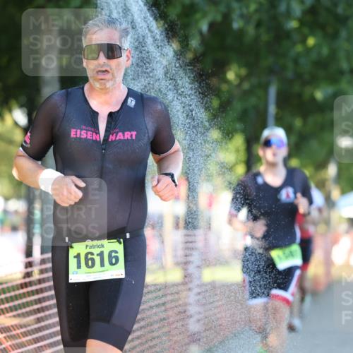 07.09.2025 - 19. Norderstedt Triathlon Michael Strokosch http://msf.ph/oto/8776279 07.09.2025 16:46:43 Laufen 383, 894, 946, 1087, 1581, 1611, 1616 meine-sportfotos.de
