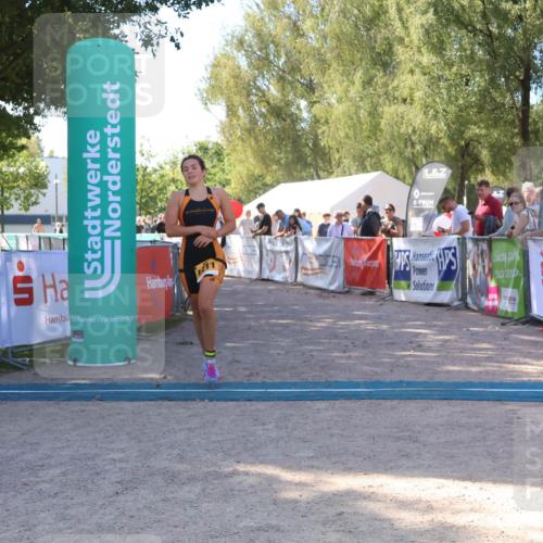07.09.2025 - 19. Norderstedt Triathlon Zöllner http://msf.ph/oto/8776288 07.09.2025 11:58:18 Ziel 1179, 1186, 1211 meine-sportfotos.de