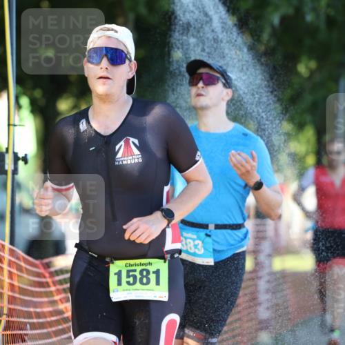 07.09.2025 - 19. Norderstedt Triathlon Michael Strokosch http://msf.ph/oto/8776292 07.09.2025 16:46:45 Laufen 383, 894, 946, 1087, 1581, 1611, 1616 meine-sportfotos.de