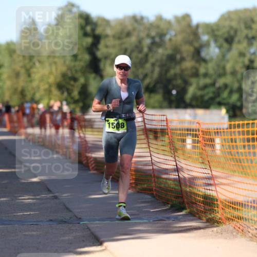 07.09.2025 - 19. Norderstedt Triathlon Michael Strokosch http://msf.ph/oto/8776307 07.09.2025 15:47:59 Laufen 888, 1507, 1508 meine-sportfotos.de