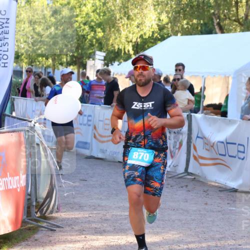 07.09.2025 - 19. Norderstedt Triathlon Zöllner http://msf.ph/oto/8776331 07.09.2025 17:07:43 Ziel 870 meine-sportfotos.de