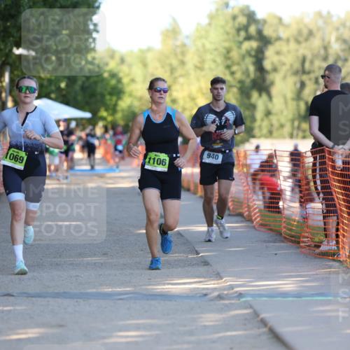 07.09.2025 - 19. Norderstedt Triathlon Michael Strokosch http://msf.ph/oto/8776332 07.09.2025 16:46:54 Laufen 940, 1069, 1106, 1611 meine-sportfotos.de