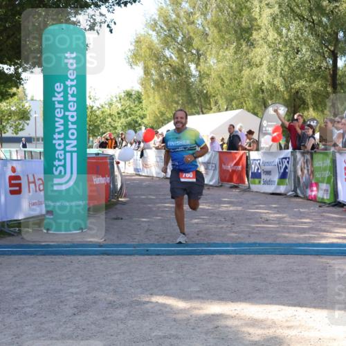 07.09.2025 - 19. Norderstedt Triathlon Zöllner http://msf.ph/oto/8776381 07.09.2025 11:59:39 Ziel 760 meine-sportfotos.de