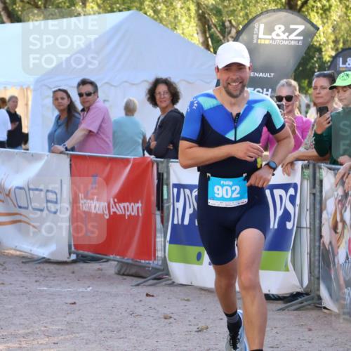 07.09.2025 - 19. Norderstedt Triathlon Zöllner http://msf.ph/oto/8776382 07.09.2025 17:07:47 Ziel 870, 902 meine-sportfotos.de
