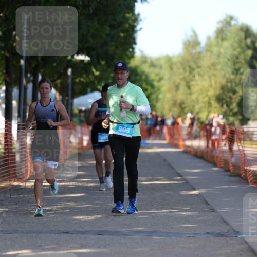 07.09.2025 - 19. Norderstedt Triathlon Michael Strokosch http://msf.ph/oto/8776399 07.09.2025 15:48:07 Laufen 365, 452, 905, 1507 meine-sportfotos.de