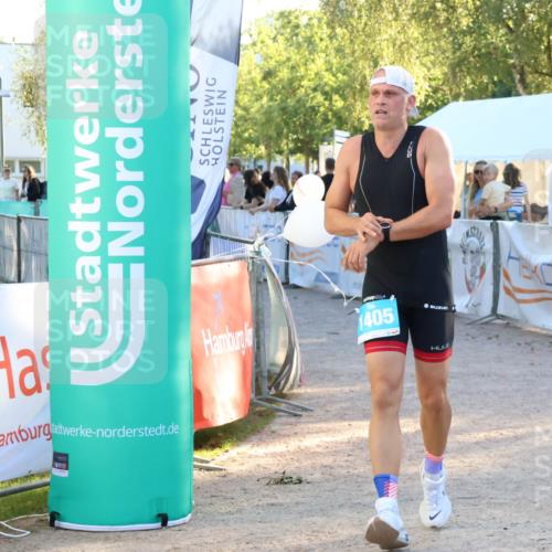 07.09.2025 - 19. Norderstedt Triathlon Zöllner http://msf.ph/oto/8776448 07.09.2025 17:08:31 Ziel 1405 meine-sportfotos.de