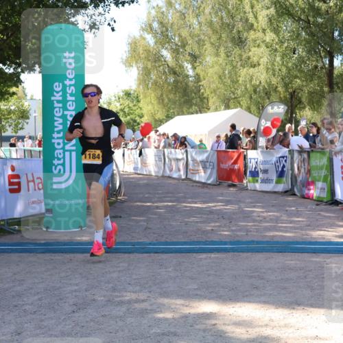 07.09.2025 - 19. Norderstedt Triathlon Zöllner http://msf.ph/oto/8776485 07.09.2025 12:00:51 Ziel 749, 1184 meine-sportfotos.de