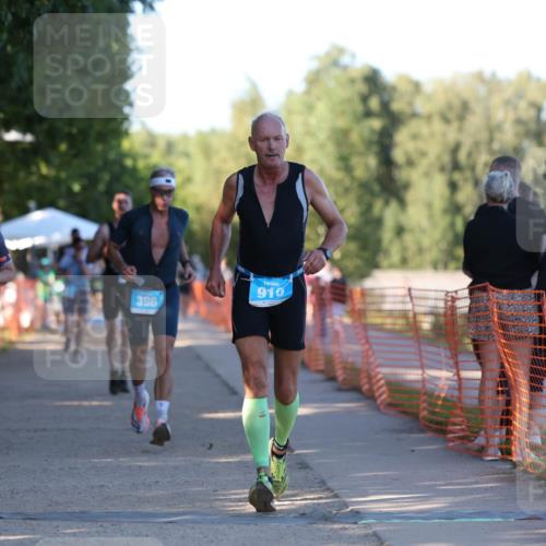 07.09.2025 - 19. Norderstedt Triathlon Michael Strokosch http://msf.ph/oto/8776490 07.09.2025 16:48:00 Laufen 396, 889, 910, 932, 1074, 1427 meine-sportfotos.de