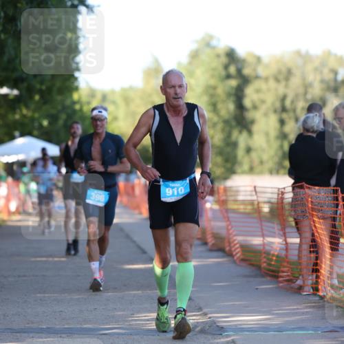 07.09.2025 - 19. Norderstedt Triathlon Michael Strokosch http://msf.ph/oto/8776495 07.09.2025 16:48:01 Laufen 396, 889, 910, 932, 947, 1074 meine-sportfotos.de