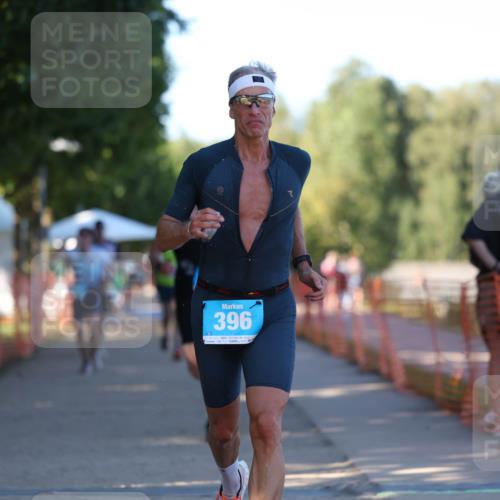 07.09.2025 - 19. Norderstedt Triathlon Michael Strokosch http://msf.ph/oto/8776515 07.09.2025 16:48:03 Laufen 396, 889, 903, 910, 932, 947, 1074, 1618 meine-sportfotos.de