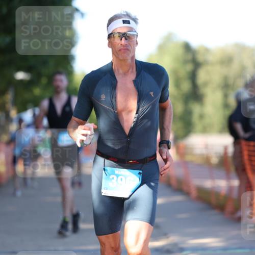 07.09.2025 - 19. Norderstedt Triathlon Michael Strokosch http://msf.ph/oto/8776525 07.09.2025 16:48:04 Laufen 396, 889, 903, 910, 947, 1074, 1618 meine-sportfotos.de