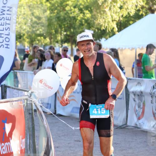 07.09.2025 - 19. Norderstedt Triathlon Zöllner http://msf.ph/oto/8776545 07.09.2025 17:10:00 Ziel 415 meine-sportfotos.de