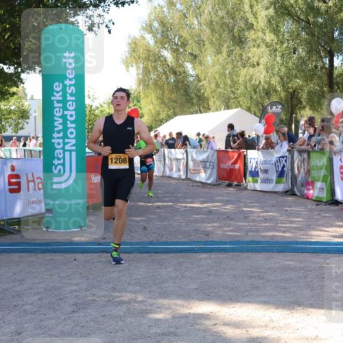 07.09.2025 - 19. Norderstedt Triathlon Zöllner http://msf.ph/oto/8776554 07.09.2025 12:01:52 Ziel 770, 1208 meine-sportfotos.de