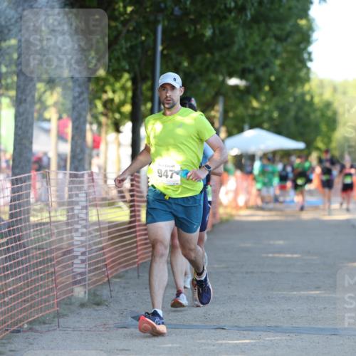 07.09.2025 - 19. Norderstedt Triathlon Michael Strokosch http://msf.ph/oto/8776555 07.09.2025 16:48:09 Laufen 889, 903, 947, 1618 meine-sportfotos.de