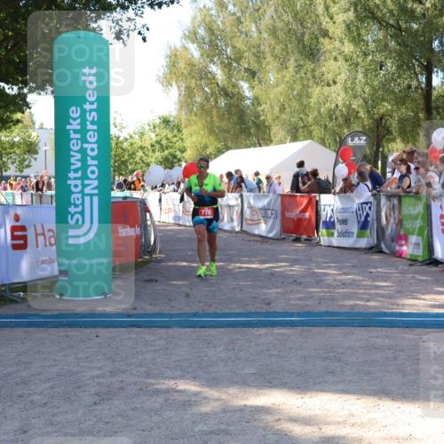 07.09.2025 - 19. Norderstedt Triathlon Zöllner http://msf.ph/oto/8776572 07.09.2025 12:01:53 Ziel 770, 1208 meine-sportfotos.de