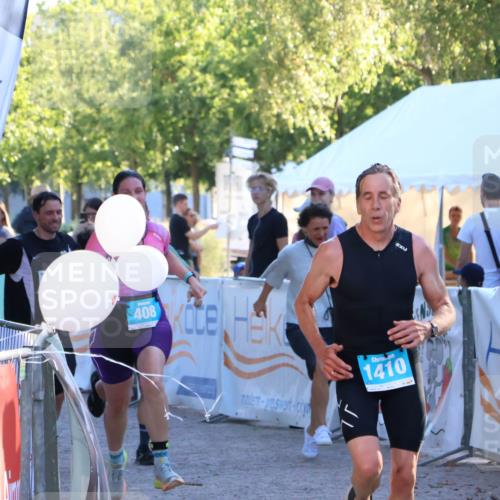 07.09.2025 - 19. Norderstedt Triathlon Zöllner http://msf.ph/oto/8776615 07.09.2025 17:11:03 Ziel 408, 945, 1410 meine-sportfotos.de