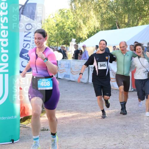 07.09.2025 - 19. Norderstedt Triathlon Zöllner http://msf.ph/oto/8776670 07.09.2025 17:11:06 Ziel 408, 945, 1410 meine-sportfotos.de