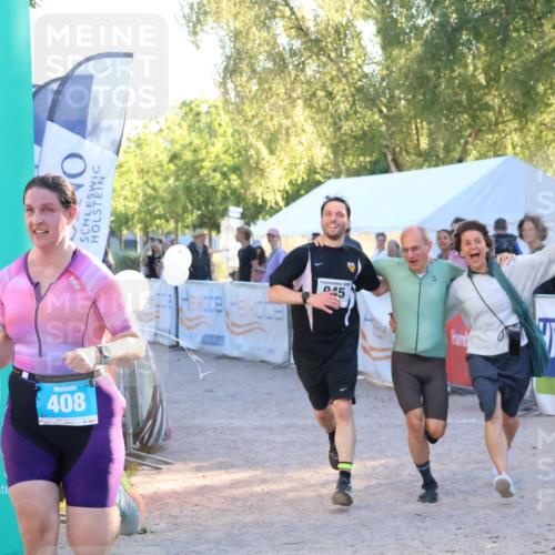 07.09.2025 - 19. Norderstedt Triathlon Zöllner http://msf.ph/oto/8776674 07.09.2025 17:11:06 Ziel 408, 945, 1410 meine-sportfotos.de