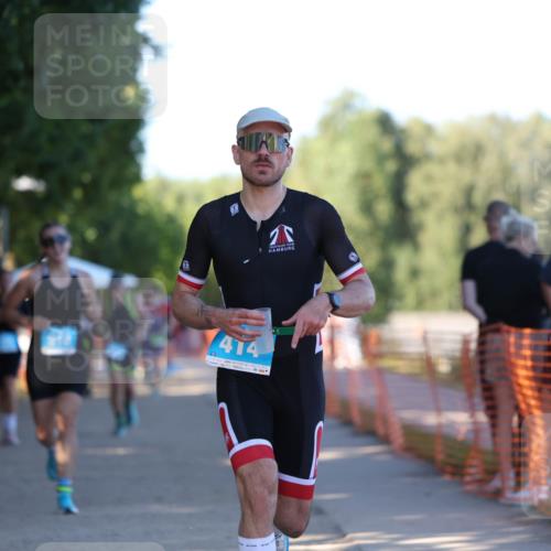 07.09.2025 - 19. Norderstedt Triathlon Michael Strokosch http://msf.ph/oto/8776680 07.09.2025 16:48:30 Laufen 414, 886, 918, 1455, 1575 meine-sportfotos.de