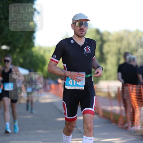 07.09.2025 - 19. Norderstedt Triathlon Michael Strokosch http://msf.ph/oto/8776682 07.09.2025 16:48:30 Laufen 414, 886, 918, 1455, 1575 meine-sportfotos.de