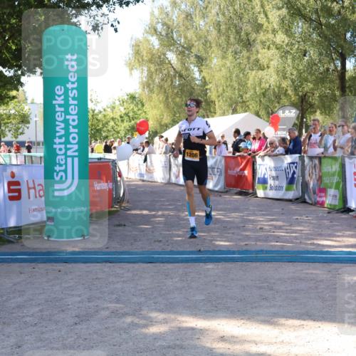 07.09.2025 - 19. Norderstedt Triathlon Zöllner http://msf.ph/oto/8776725 07.09.2025 12:03:38 Ziel 1206 meine-sportfotos.de