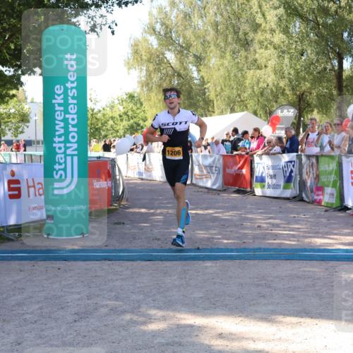 07.09.2025 - 19. Norderstedt Triathlon Zöllner http://msf.ph/oto/8776737 07.09.2025 12:03:38 Ziel 1206 meine-sportfotos.de