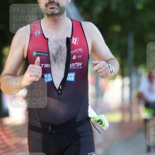 07.09.2025 - 19. Norderstedt Triathlon Michael Strokosch http://msf.ph/oto/8776769 07.09.2025 16:48:39 Laufen 886, 923, 938, 1103, 1455, 1575, 1589 meine-sportfotos.de