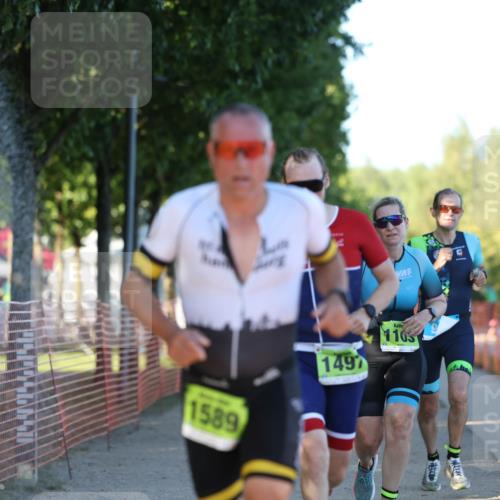 07.09.2025 - 19. Norderstedt Triathlon Michael Strokosch http://msf.ph/oto/8776774 07.09.2025 16:48:41 Laufen 886, 923, 938, 1103, 1575, 1589 meine-sportfotos.de