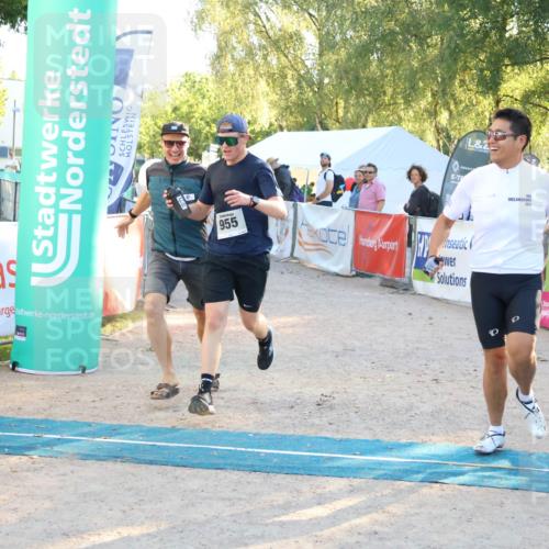 07.09.2025 - 19. Norderstedt Triathlon Zöllner http://msf.ph/oto/8776777 07.09.2025 17:11:28 Ziel 955 meine-sportfotos.de