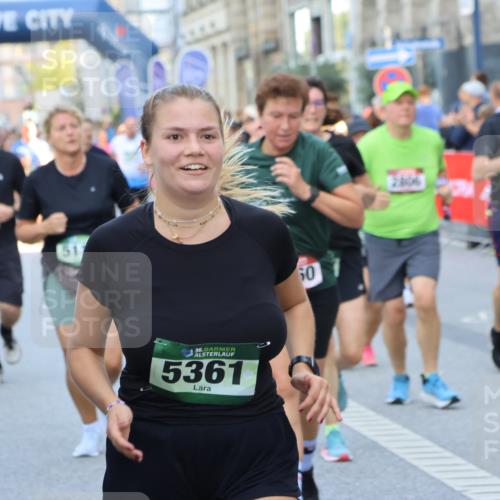 07.09.2025 - BARMER Alsterlauf Strokosch-Dieckow http://msf.ph/oto/8776843 07.09.2025 10:07:21 Ziel 2292, 2315, 2372, 2520, 2755, 2893, 2965, 3063, 3837, 3864, 3976, 4110, 4610, 4771, 4860, 5173, 5212, 5315, 5402, 5475, 5524, 5593, 5854, 5935, 5939, 6140, 6141, 6146, 6219, 6343, 8282 meine-sportfotos.de