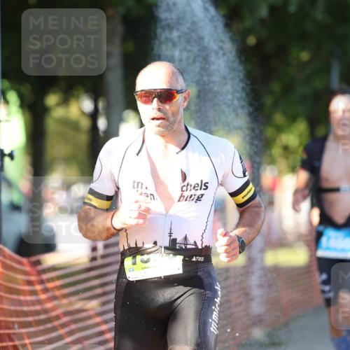07.09.2025 - 19. Norderstedt Triathlon Michael Strokosch http://msf.ph/oto/8776856 07.09.2025 16:49:01 Laufen 882, 914, 1108, 1448, 1460, 1588 meine-sportfotos.de