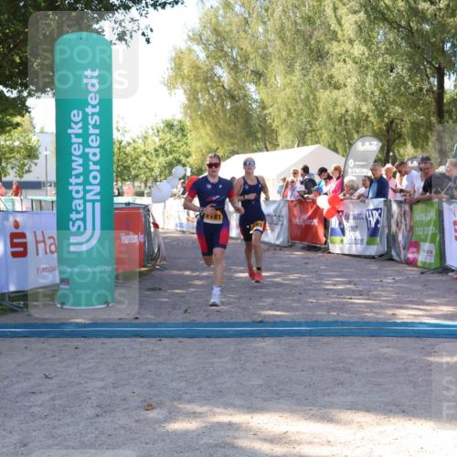07.09.2025 - 19. Norderstedt Triathlon Zöllner http://msf.ph/oto/8776871 07.09.2025 12:05:56 Ziel 1181, 1193 meine-sportfotos.de