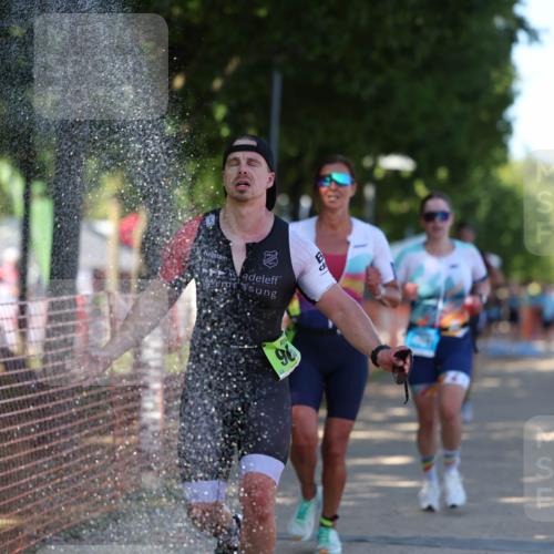 07.09.2025 - 19. Norderstedt Triathlon Michael Strokosch http://msf.ph/oto/8776901 07.09.2025 15:49:27 Laufen 407, 438, 475, 968 meine-sportfotos.de