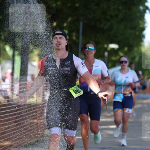 07.09.2025 - 19. Norderstedt Triathlon Michael Strokosch http://msf.ph/oto/8776905 07.09.2025 15:49:27 Laufen 407, 438, 475, 968 meine-sportfotos.de