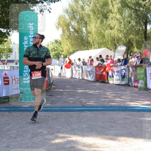 07.09.2025 - 19. Norderstedt Triathlon Zöllner http://msf.ph/oto/8776906 07.09.2025 12:07:08 Ziel 1395 meine-sportfotos.de