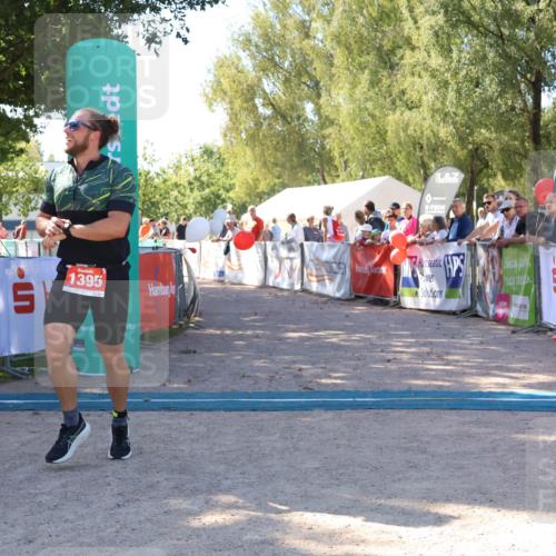 07.09.2025 - 19. Norderstedt Triathlon Zöllner http://msf.ph/oto/8776912 07.09.2025 12:07:08 Ziel 1395 meine-sportfotos.de