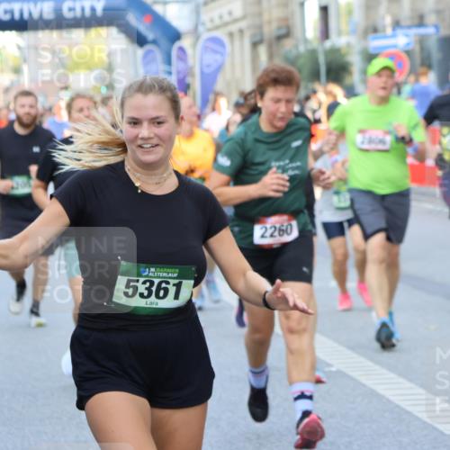 07.09.2025 - BARMER Alsterlauf Strokosch-Dieckow http://msf.ph/oto/8776922 07.09.2025 10:07:21 Ziel 2292, 2315, 2372, 2520, 2755, 2893, 2965, 3063, 3837, 3864, 3976, 4110, 4610, 4771, 4860, 5173, 5212, 5315, 5402, 5475, 5524, 5593, 5854, 5935, 5939, 6140, 6141, 6146, 6219, 6343, 8282 meine-sportfotos.de