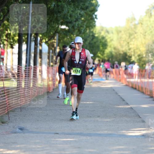 07.09.2025 - 19. Norderstedt Triathlon Michael Strokosch http://msf.ph/oto/8776934 07.09.2025 16:49:12 Laufen 371, 1442, 1574 meine-sportfotos.de