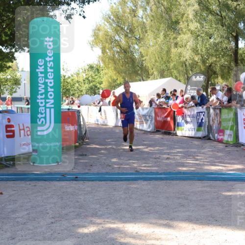 07.09.2025 - 19. Norderstedt Triathlon Zöllner http://msf.ph/oto/8776945 07.09.2025 12:07:40 Ziel 821 meine-sportfotos.de