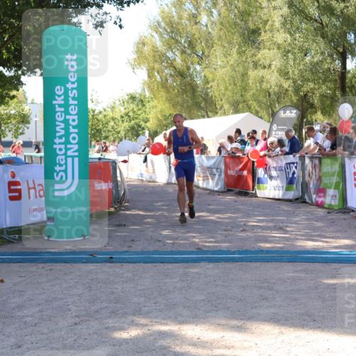 07.09.2025 - 19. Norderstedt Triathlon Zöllner http://msf.ph/oto/8776949 07.09.2025 12:07:41 Ziel 821 meine-sportfotos.de