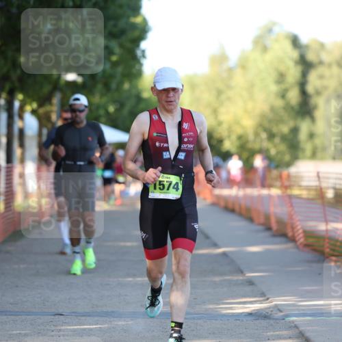 07.09.2025 - 19. Norderstedt Triathlon Michael Strokosch http://msf.ph/oto/8776951 07.09.2025 16:49:14 Laufen 371, 1442, 1574 meine-sportfotos.de