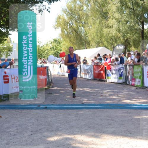 07.09.2025 - 19. Norderstedt Triathlon Zöllner http://msf.ph/oto/8776955 07.09.2025 12:07:41 Ziel 821 meine-sportfotos.de