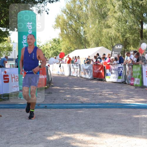 07.09.2025 - 19. Norderstedt Triathlon Zöllner http://msf.ph/oto/8776966 07.09.2025 12:07:43 Ziel 821, 1200 meine-sportfotos.de