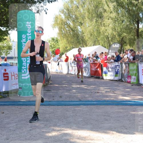07.09.2025 - 19. Norderstedt Triathlon Zöllner http://msf.ph/oto/8776986 07.09.2025 12:07:48 Ziel 1200, 1314 meine-sportfotos.de