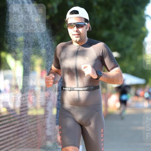 07.09.2025 - 19. Norderstedt Triathlon Michael Strokosch http://msf.ph/oto/8776987 07.09.2025 16:49:18 Laufen 371, 1442, 1574 meine-sportfotos.de