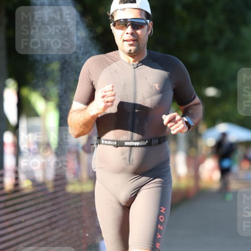 07.09.2025 - 19. Norderstedt Triathlon Michael Strokosch http://msf.ph/oto/8776990 07.09.2025 16:49:18 Laufen 371, 1442, 1574 meine-sportfotos.de